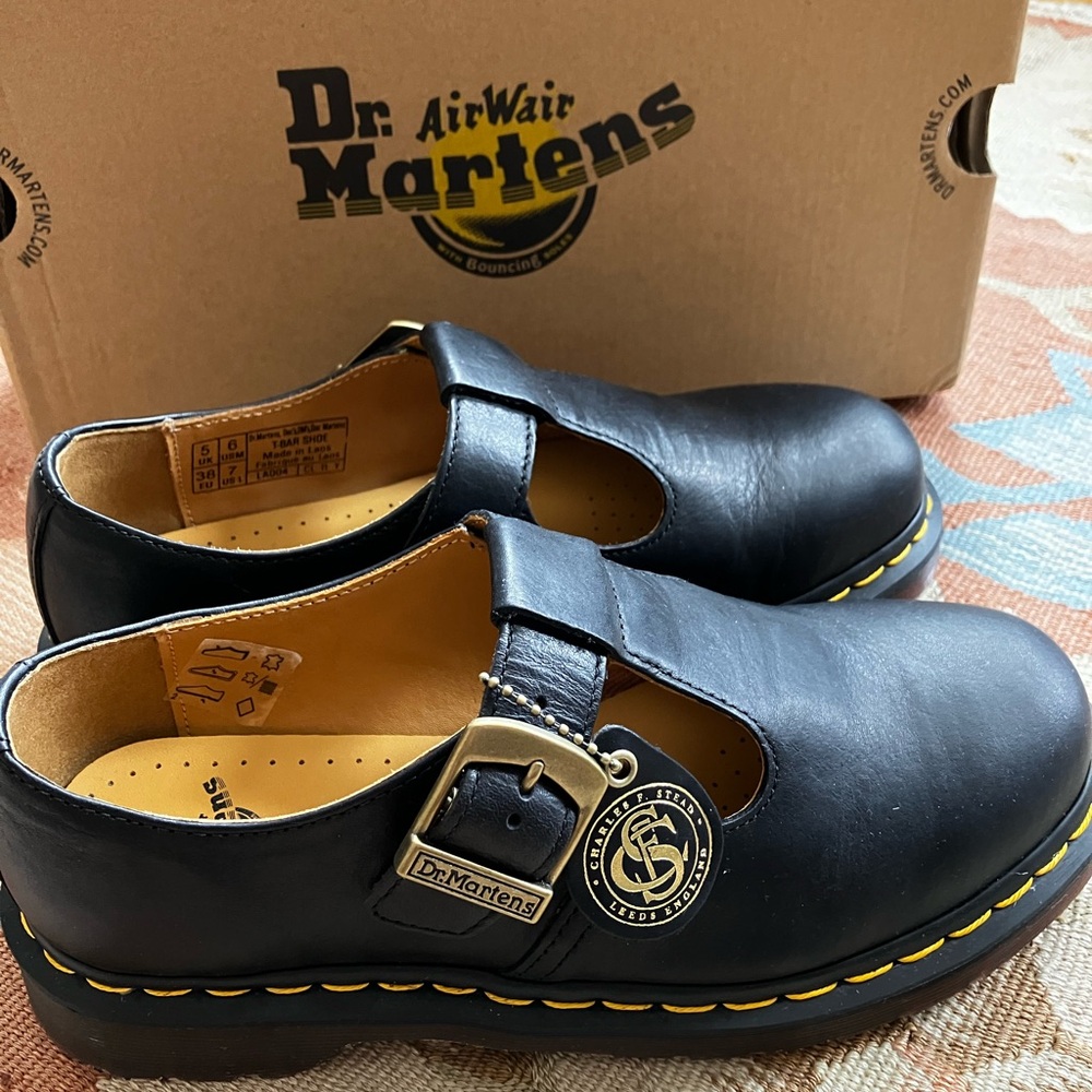 T-Bar Regency Leather Mary Janes